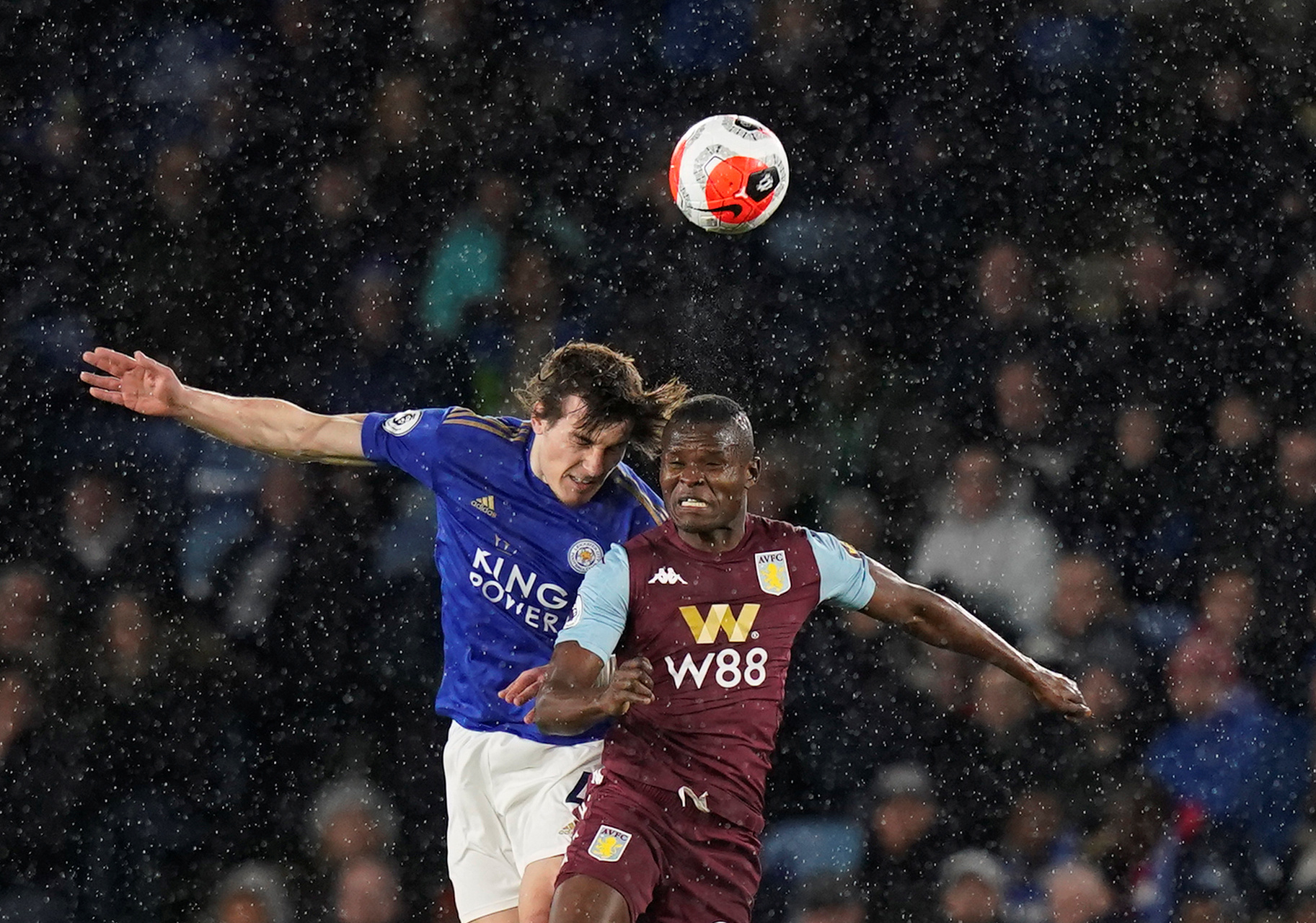 同時也為球 同時也為球